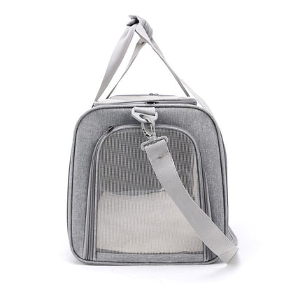 Portable and breathable pet cat and dog carrier